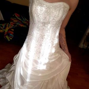 ⭐️Maggie Sottero Mermaid Wedding Dress⭐️
